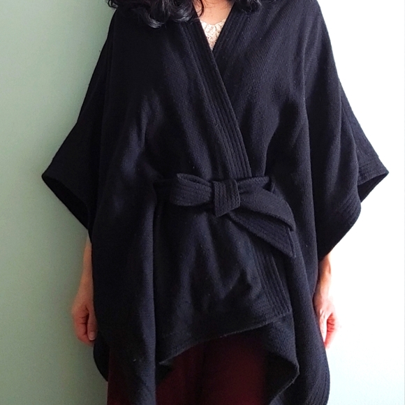 Brooks Brothers Sweaters - 🎉HP🎉Brooks Brothers Wool Cashmere Belted Cardigan/Poncho